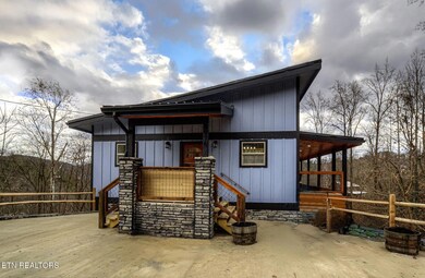 1976 Backhome Ln, Sevierville, TN 37876 - photo 4