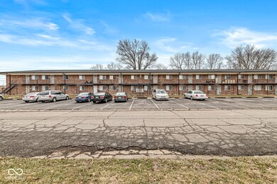 10301 Medallion Dr unit 262, Indianapolis, IN 46231 - photo 2