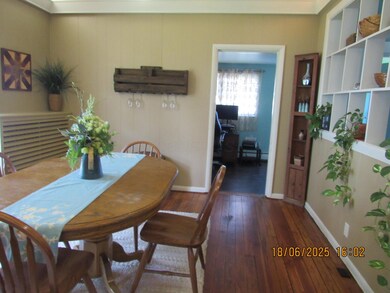 603 N Court St, Circleville, OH 43113 - photo 5