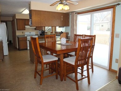Dining room and breakfast bar.