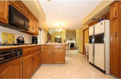 8 Dogwood Dr, Hillsborough, NJ 08844 - photo 7