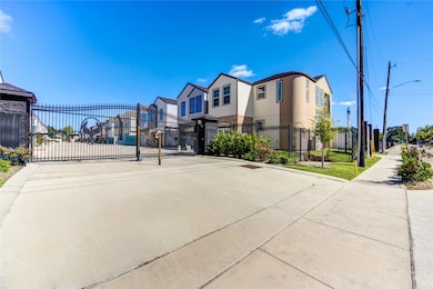 2928 El Fenice Ln, Houston, TX 77057 - photo 3