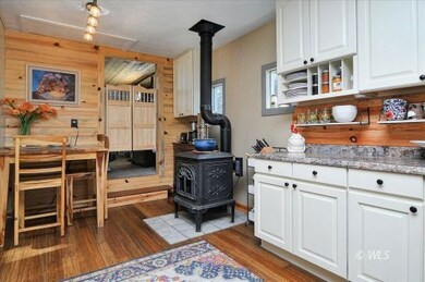 Dining/Kitchen Combo