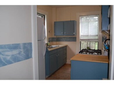 22 Pine St unit 2, Concord, NH 03301 - photo 3