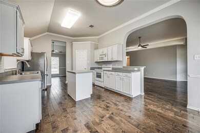 309 Windmill Dr, Lavon, TX 75166 - photo 3