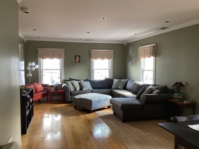 9 Pearl St unit 2, Wakefield, MA 01880 - photo 3