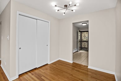 7019 N Ridge Blvd unit 3A, Chicago, IL 60645 - photo 4