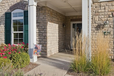 603 Handel Ln, Woodstock, IL 60098 - photo 3