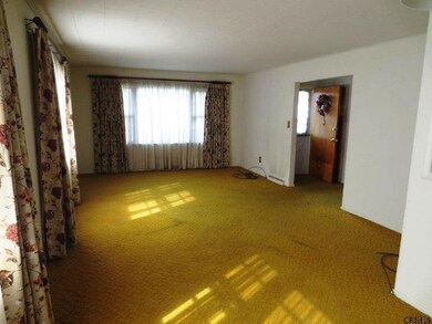 6 Crestwood Ave, Troy, NY 12180 - photo 3