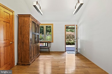 23786 New Mountain Rd, Aldie, VA 20105 - photo 6