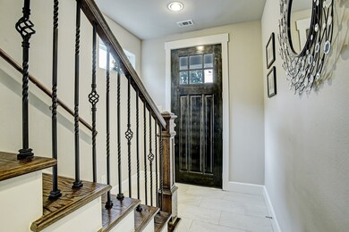 869 Wakefield Dr unit A, Houston, TX 77018 - photo 6