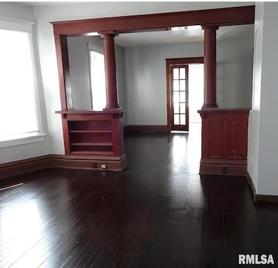 1625 14 1 2 St, Rock Island, IL 61201 - photo 4