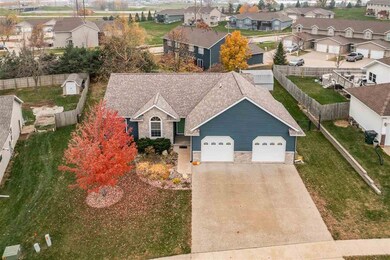 3713 Hawk Ave SW, Cedar Rapids, IA 52404 - photo 4