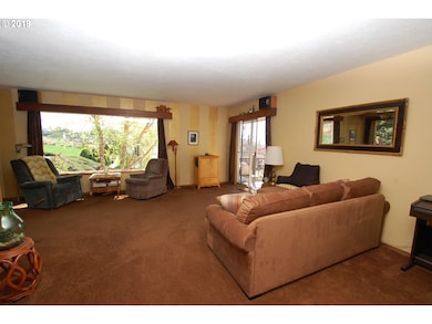 808 NW 4th St, Pendleton, OR 97801 - photo 4