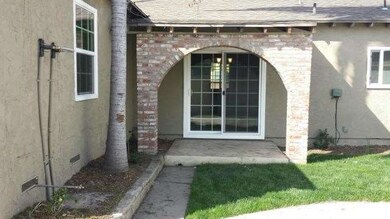 801 E 118th Place, Los Angeles, CA 90059 - photo 3