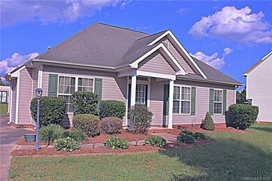 Beautiful home move in ready!