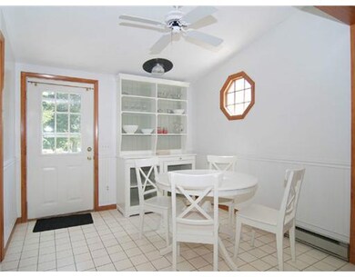 266 Carpenter Dr, Wakefield, RI 02879 - photo 5