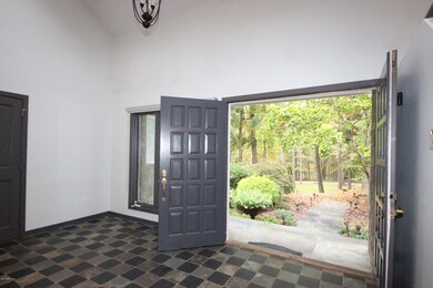 IMG_4133.jpg Foyer 2