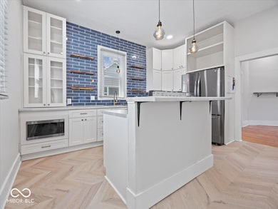 217 Howard St, Shelbyville, IN 46176 - photo 6