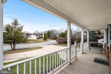 320 Beauregard Blvd, Charles Town, WV 25414 - photo 4