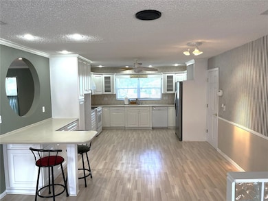 1320 Magellan Dr, Sarasota, FL 34243 - photo 5