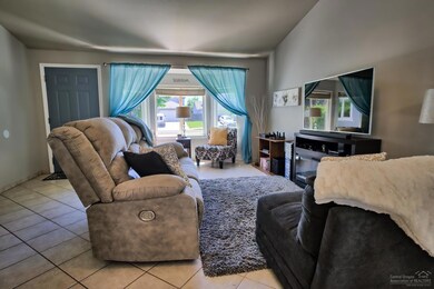 3223 SW Newberry Ave, Redmond, OR 97756 - photo 3