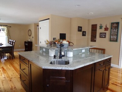 11 Belgian Dr, Seabrook, NH 03874 - photo 2