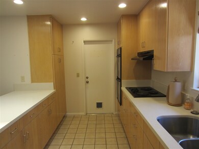 3270 Villanova Ave, San Diego, CA 92122 - photo 3