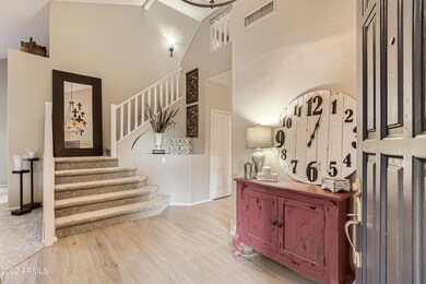 08 Foyer