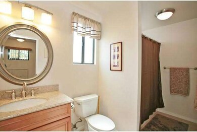 Guest-Full Bath