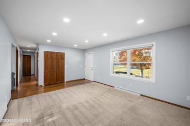 5305 Cedar Point Rd, Oregon, OH 43616 - photo 4