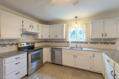 2 Wintergreen Cir, Amherst, MA 01002 - photo 3