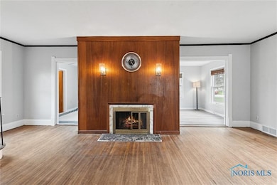 5111 Brandel Cir, Toledo, OH 43615 - photo 6