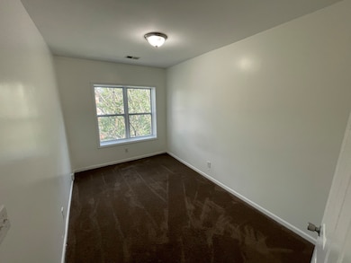 649 E Marquette Rd unit 4, Chicago, IL 60637 - photo 4