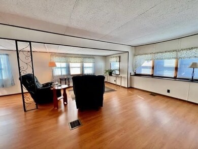 10 Saint James Cir, Hudson, MA 01749 - photo 5