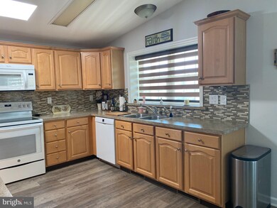 168 Dorian Dr, Williamstown, NJ 08094 - photo 6