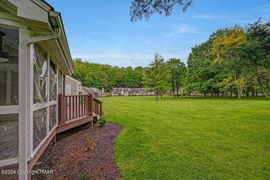 127 Duck Hollow Cir, Stroudsburg, PA 18360 - photo 6