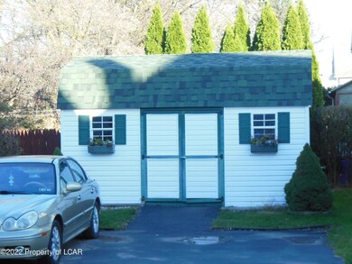 38 Snowden St, Kingston, PA 18704 - photo 4