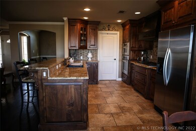 1853 W 131st St N, Skiatook, OK 74070 - photo 2