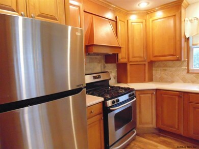 618 Lorraine Ave, Schenectady, NY 12303 - photo 5