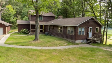 5774 N Wayne Ave, Pentwater, MI 49449 - photo 4