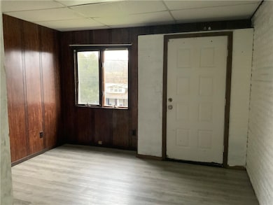 1633 E Maiden St, Washington, PA 15301 - photo 3