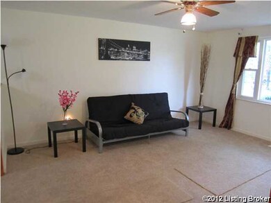 8810 Old Ironsides Dr, Louisville, KY 40228 - photo 4