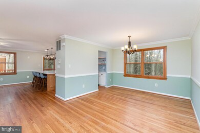 8053 Galla Knoll Cir, Springfield, VA 22153 - photo 2