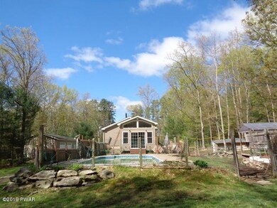 508 Rowland Rd, Greeley, PA 18425 - photo 4