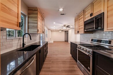 53 Coffee Tavern Rd, Bedford, TX 76022 - photo 2