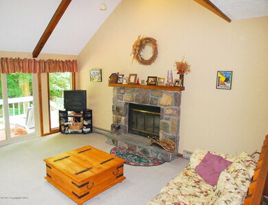 160 Cumberland Rd, Pocono Pines, PA 18350 - photo 4