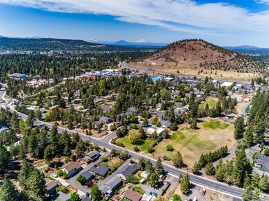 140 NE Alpenview, Bend-16