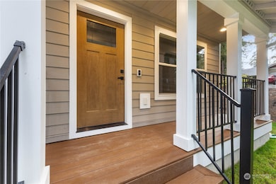 17946 Clear Lake Blvd SE, Yelm, WA 98597 - photo 3