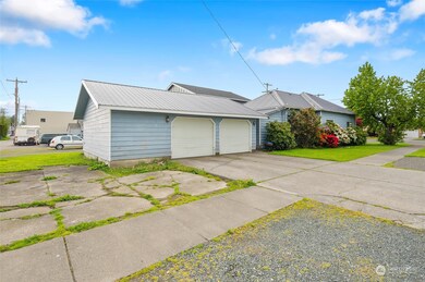 147 Garfield St, Sumas, WA 98295 - photo 2